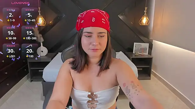 amber blisss online show from October 3, 2025, 12:39 pm