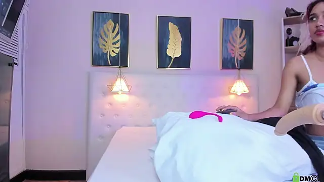 Snapshot of Cinnamon_Star chatting on September 24, 2025, 12:22 pm Cinnamon Star online show from September 24, 2025, 12:22 pm