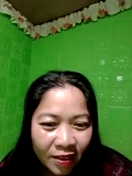 hottestmommm12345 online show from November 17, 2025, 10:47 pm