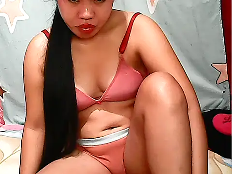 Snapshot of Hydra21 chatting on October 5, 2025, 9:05 pm Hydra21 online show from October 5, 2025, 9:05 pm