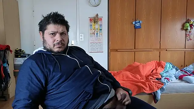 Badeanzug online show from January 6, 2026, 9:24 am