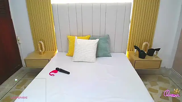 WildScarlet online show from February 14, 2026, 1:11 pm