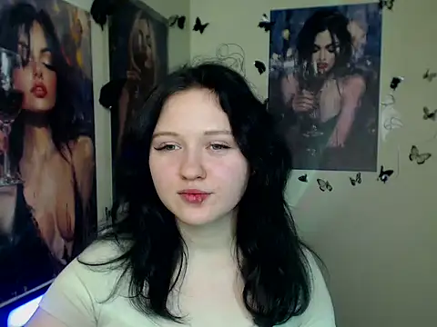 LadyAlice  online show from December 22, 2025, 7:25 pm