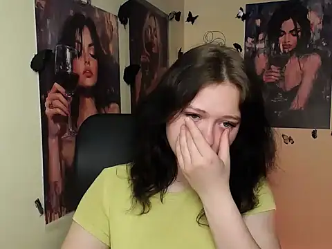 LadyAlice  online show from April 9, 2026, 6:15 am