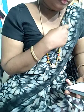 Snapshot of lolida69thamil chatting on October 6, 2025, 5:46 pm lolida69thamil online show from October 6, 2025, 5:46 pm