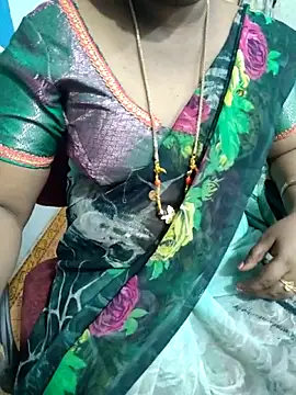 Snapshot of lolida69thamil chatting on October 4, 2025, 6:15 am lolida69thamil online show from October 4, 2025, 6:15 am