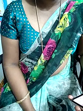 Snapshot of lolida69thamil chatting on September 19, 2025, 5:28 pm lolida69thamil online show from September 19, 2025, 5:28 pm