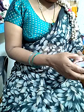 Snapshot of lolida69thamil chatting on November 9, 2025, 6:39 am lolida69thamil online show from November 9, 2025, 6:39 am