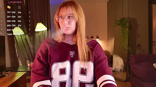 Morvelyn online show from February 17, 2026, 8:17 pm