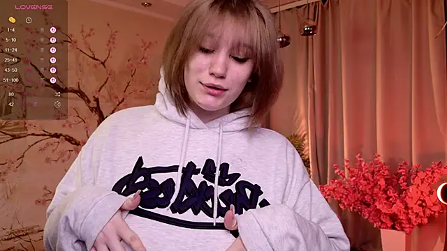 Snapshot of Morvelyn chatting on November 27, 2025, 12:38 pm Morvelyn online show from November 27, 2025, 12:38 pm