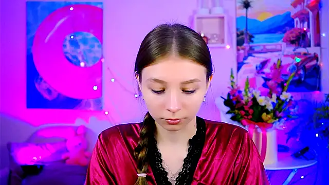 Snapshot of JulieDaniel chatting on October 3, 2025, 8:16 am JulieDaniel online show from October 3, 2025, 8:16 am