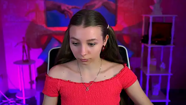 Snapshot of JulieDaniel chatting on October 4, 2025, 8:27 am JulieDaniel online show from October 4, 2025, 8:27 am