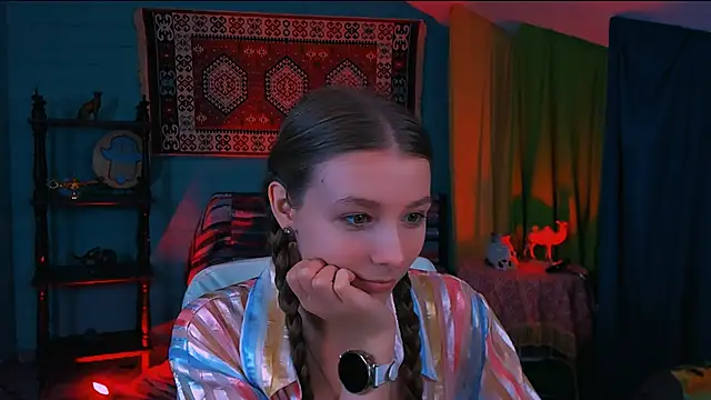 Snapshot of JulieDaniel chatting on September 23, 2025, 4:19 am JulieDaniel online show from September 23, 2025, 4:19 am