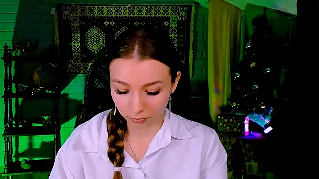 Snapshot of JulieDaniel chatting on January 12, 2026, 8:32 am JulieDaniel online show from January 12, 2026, 8:32 am