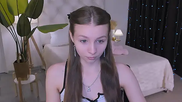 JulieDaniel online show from March 10, 2026, 8:18 am