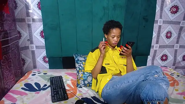 Snapshot of SexyChantyBabe25 chatting on July 19, 2026, 1:58 am SexyChantyBabe25 online show from July 19, 2026, 1:58 am