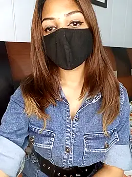 Hot malika19 online show from December 14, 2025, 8:53 am