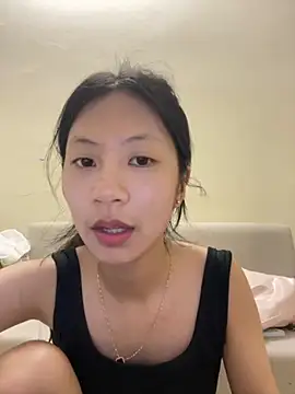 Lil-Gi online show from October 4, 2025, 4:41 pm