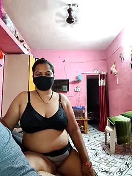 biggbobbsgirl online show from April 8, 2026, 2:24 am