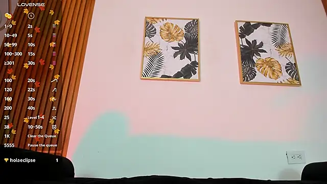 Snapshot of NicolWhite chatting on November 16, 2025, 11:26 am NicolWhite online show from November 16, 2025, 11:26 am