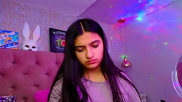 laurenelove online show from November 22, 2025, 3:05 am