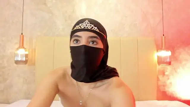 nayiraa  online show from September 11, 2025, 11:43 am