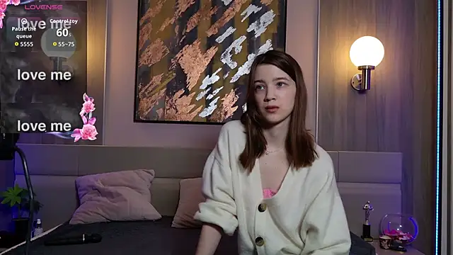 Snapshot of Alison_kisss chatting on November 18, 2025, 2:20 pm Alison kisss online show from November 18, 2025, 2:20 pm