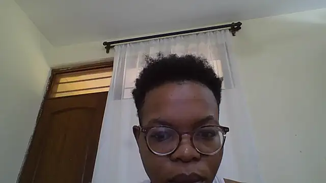 Snapshot of Sexy_Dymme chatting on October 2, 2025, 11:13 am Sexy Dymme online show from October 2, 2025, 11:13 am