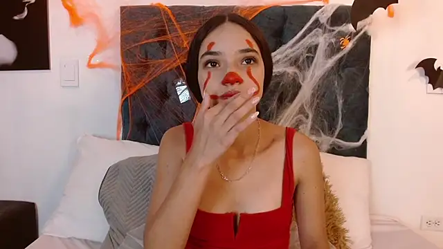 Snapshot of Lilith_Nocturne chatting on October 31, 2025, 4:47 pm Lilith Nocturne online show from October 31, 2025, 4:47 pm