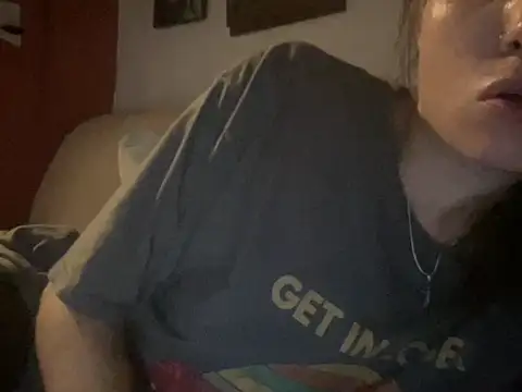 dddasani online show from November 19, 2025, 2:22 am