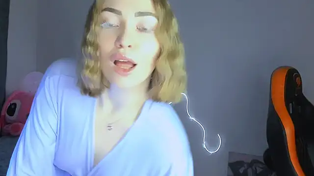 LaraKrein lk online show from February 1, 2026, 6:17 pm