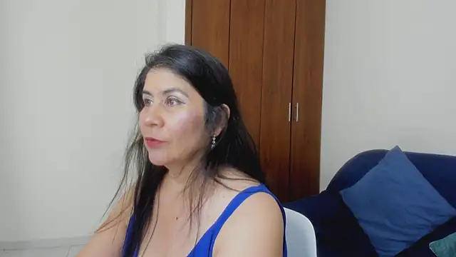 Snapshot of kiraGeiner chatting on June 23, 2026, 1:03 am kiraGeiner online show from June 23, 2026, 1:03 am
