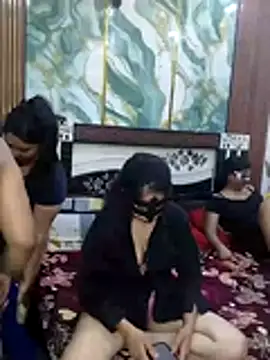 Sexy anaamika online show from April 19, 2026, 6:47 am