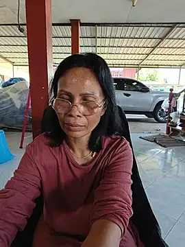 Snapshot of Mama_Eva_1 chatting on June 25, 2026, 12:41 am Mama Eva 1 online show from June 25, 2026, 12:41 am