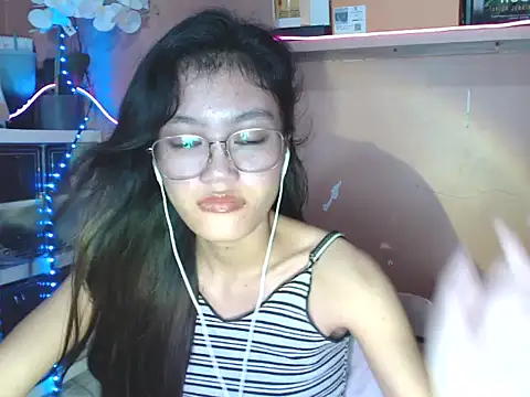 skinny gracie online show from December 3, 2025, 8:47 am