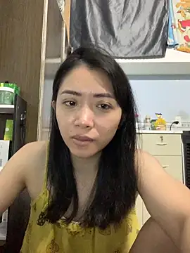 Snapshot of Minee1202 chatting on November 17, 2025, 12:47 am Minee1202 online show from November 17, 2025, 12:47 am