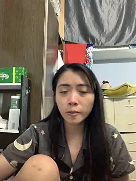 Snapshot of Minee1202 chatting on November 6, 2025, 4:44 pm Minee1202 online show from November 6, 2025, 4:44 pm