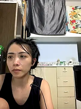 Snapshot of Minee1202 chatting on November 18, 2025, 6:50 am Minee1202 online show from November 18, 2025, 6:50 am