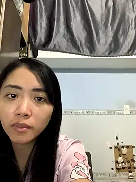 Snapshot of Minee1202 chatting on October 27, 2025, 1:06 am Minee1202 online show from October 27, 2025, 1:06 am