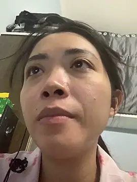 Snapshot of Minee1202 chatting on November 3, 2025, 12:49 am Minee1202 online show from November 3, 2025, 12:49 am