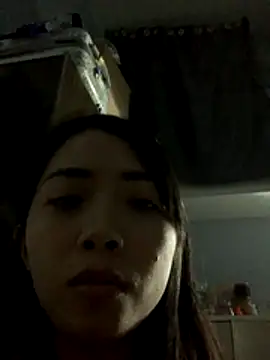 Snapshot of Minee1202 chatting on December 3, 2025, 3:33 pm Minee1202 online show from December 3, 2025, 3:33 pm