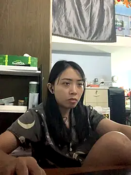 Snapshot of Minee1202 chatting on December 16, 2025, 2:27 am Minee1202 online show from December 16, 2025, 2:27 am