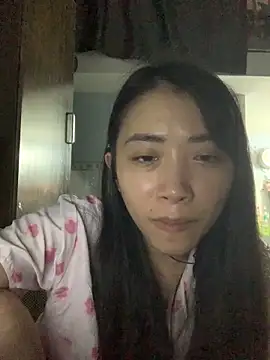 Snapshot of Minee1202 chatting on October 28, 2025, 6:18 pm Minee1202 online show from October 28, 2025, 6:18 pm