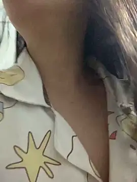 Snapshot of Minee1202 chatting on October 30, 2025, 12:42 am Minee1202 online show from October 30, 2025, 12:42 am