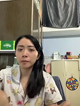 Snapshot of Minee1202 chatting on December 5, 2025, 1:16 am Minee1202 online show from December 5, 2025, 1:16 am