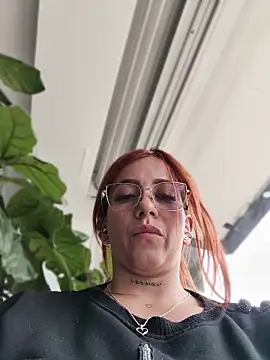 Snapshot of Alis_xxx chatting on June 19, 2026, 2:45 pm Alis xxx online show from June 19, 2026, 2:45 pm
