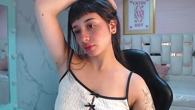 Snapshot of allyssa_bellini_s chatting on November 10, 2025, 8:36 pm allyssa bellini s online show from November 10, 2025, 8:36 pm