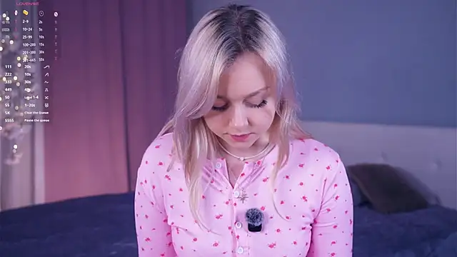 AccaCroyle online show from April 4, 2026, 5:19 pm