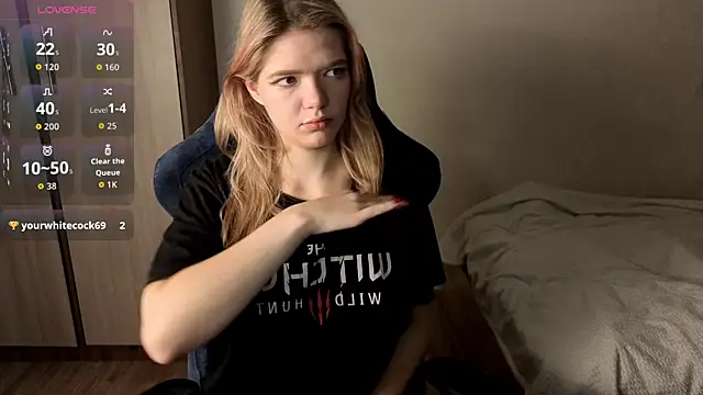 Snapshot of KatanaSVibe chatting on October 30, 2025, 1:31 pm KatanaSVibe online show from October 30, 2025, 1:31 pm