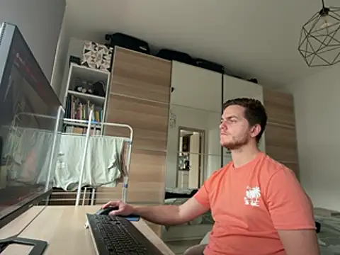 syl01 online show from January 16, 2026, 2:10 pm